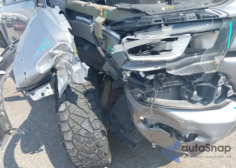 2019 Ram 1500 Laramie 4X2 5'7 Box from USA, damaged, VIN 1C6RREJT1KN821771